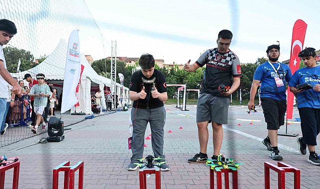 Sultangazi Belediyesi ev sahipliğinde dron festivali