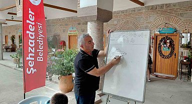 Tarihi Kurşunlu Han'da sanatın izinde yeni yetenekler yetişiyor