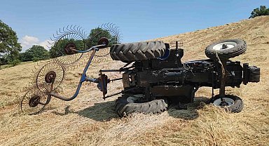 Tarlada feci kaza: Traktörün devrildiği sürücüden acı haber