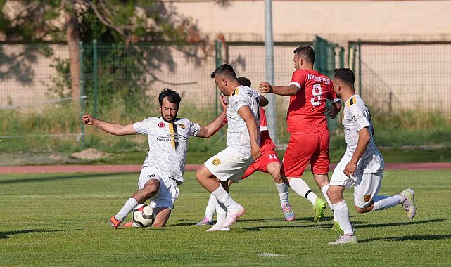 Tarsus'ta köyler arası futbol heyecanı başladı