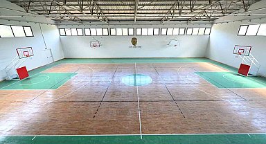 Tarsus'ta yenilenen spor salonunda sona gelindi