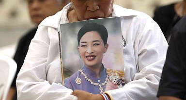 Tayland kralının kızı, 4 yıllık koma sürecinin ardından 47 yaşında hayatını kaybetti