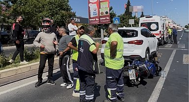 Tekirdağ'da motosiklet yayaya yol veren araca çarptı