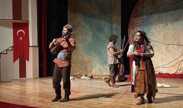 Tokat Belediyesi 1. Tiyatro Festivali tiyatroseverlerden tam not aldı