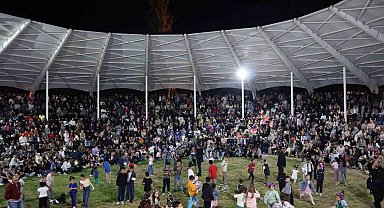 Tortum Şelalesi Festivali'nde renkli ve coşkulu anlar yaşandı