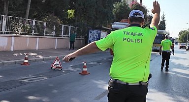 Trafik güvenliğini tehlikeye düşüren sürücüye 141 bin TL ceza kesildi