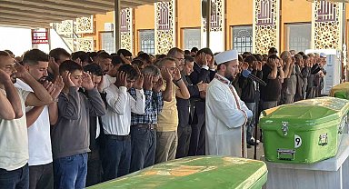 Trafik kazasıda ölen karı koca birlikte toprağa verildi