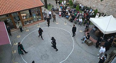 Türk kılıçları Zindankapı'da çarpıştı
