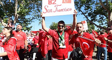 Türk taraftarlar, San Francisco'da heyecanla maç saatini bekliyor