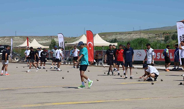 Türkiye Ümitler ve Büyükler Bocce Volo Şampiyonası Nevşehir'de başladı