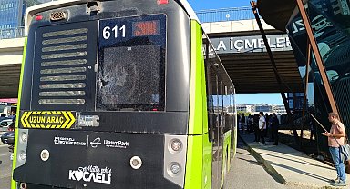 Tuzla'da ani fren yapan yolcu otobüsüne beton pompası çarptı: Cam patladı, yolcular yere savruldu