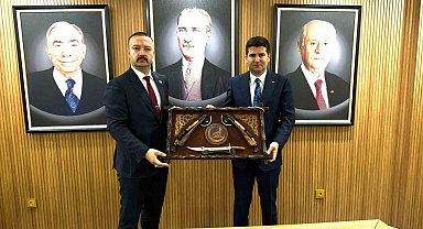 Ülkü Ocakları İl Başkanı Emirler'den MHP lideri Bahçeli'ye ziyaret