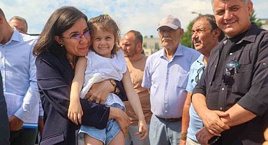 Uşak Belediye Başkan Vekili Özkan Sarayaltı Durağı'nda şoför esnafıyla buluştu
