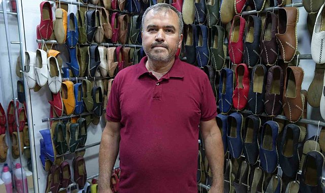 Ustaların ellerinde şekillenen yemeni, raflardaki yerini alıyor