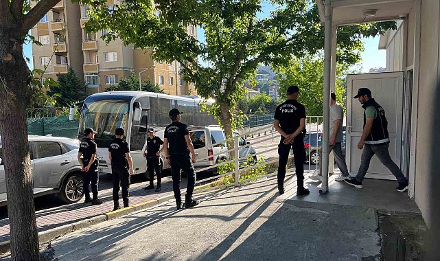 Uyuşturucu operasyonunda gözaltına alınan ünlüler adliyeye sevk edildi