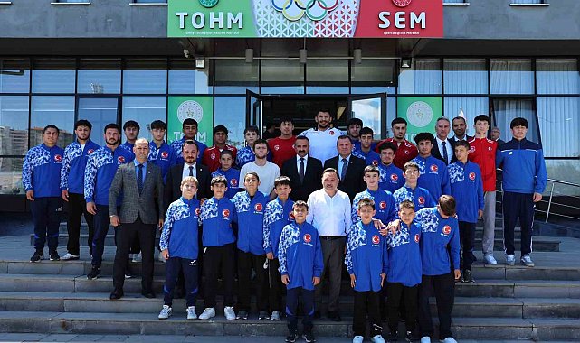 Vali Çiçek'ten Gençlik ve Spor İl Müdürlüğü'ne ziyaret