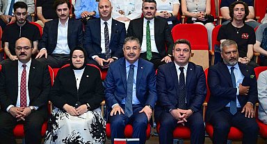 Vali Yılmaz: "Gençlerin sesi bilimle yükseliyor"