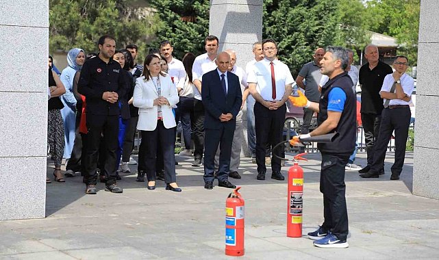 Valilikte yangın tatbikatı
