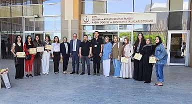 Van'da üniversite öğrencilerinden hasta çocuklara moral etkinliği