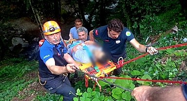 Yalova'da vadiye düşen motosikletli kurtarıldı