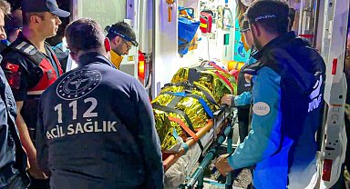 Yamaç paraşütüyle dere yatağına düşen vatandaş 5 saatlik çalışmayla kurtarıldı