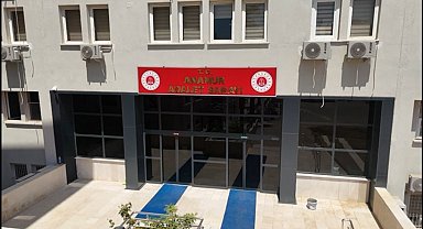 Yaşlı kadını bağlayıp gasp eden şüpheli kadın yakalanıp tutuklandı