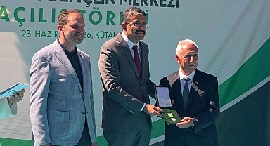 Yeşilay Onursal Başkanı Nuri Çetin: "Gençliğe yapılan yatırım geleceğe yapılan yatırımdır"