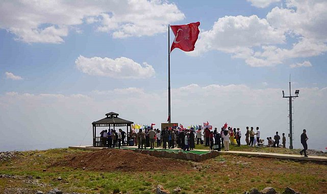 Yıllar sonra Cudi'de gözyaşı ve gurur: "Artık ocaklara ateş düşmesin diye omuz omuza yürüyoruz"
