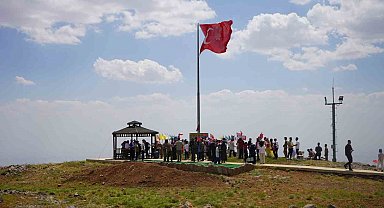 Yıllar sonra Cudi'de gözyaşı ve gurur: "Artık ocaklara ateş düşmesin diye omuz omuza yürüyoruz"