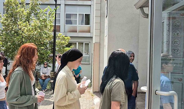 YKS'ye tanımadığı araçla yetişen de oldu, saniyelerle kaçıranlar da