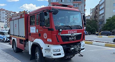 Yoldan çıkan otomobil tarlaya uçtu: 2 yaralı