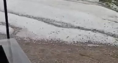 Yozgat'ta sağanak ve dolu etkili oldu