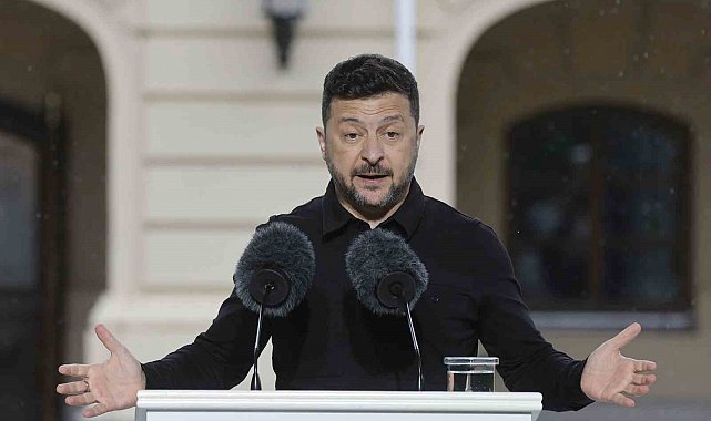 Zelenskiy'den Putin'e görüşme çağrısı: "Ukrayna, savaşın ikili bir formatta bitirilmesini teklif ediyor"