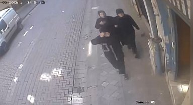 Zeytinburnu'nda hırsızlık yapan 3 şüpheli suçüstü yakalandı