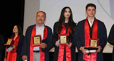 79 yaşında avukat oldu