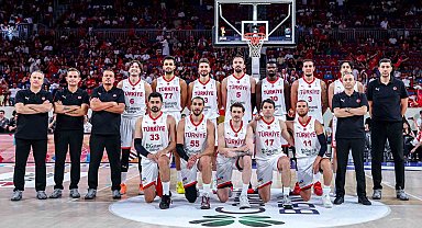 A Milli Erkek Basketbol Takımı, grubu yenilgisiz tamamladı