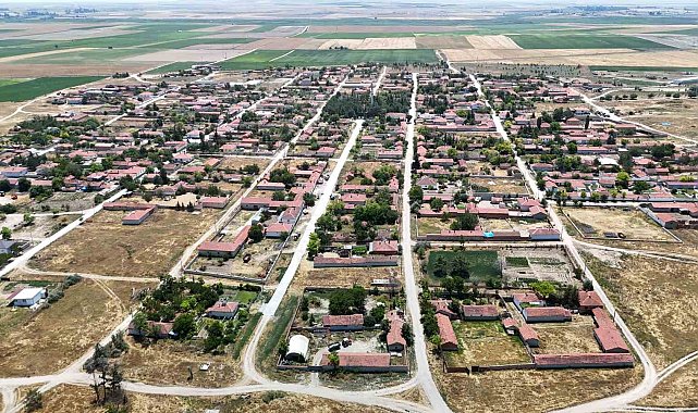 Adeta cetvelle çizilmiş 113 yıllık bu köyde çıkmaz sokak yok