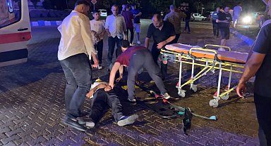 Adıyaman'da iki otomobilin çarpıştığı kazada 3 kişi yaralandı