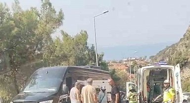 Ağabeyinin kullandığı araçtan kazada yola savrulan genç hayatını kaybetti