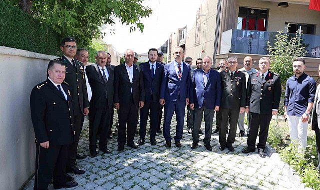 Ağrı Valisi Bozkurt'tan 15 Temmuz gazisi Yusuf Balıkçı'ya evinde ziyaret