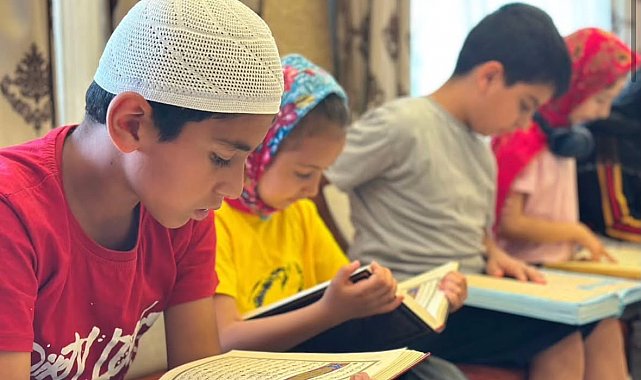 Ağrı'da minik kursiyerlerden şehitler için Kur'an ve dua