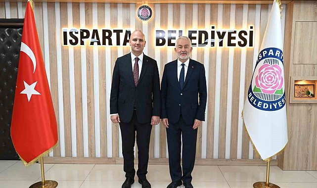 AK Parti Genel Başkan Yardımcısı İleri: "Isparta'da vatandaşlarımız başkanımızın hizmetlerinden memnun"