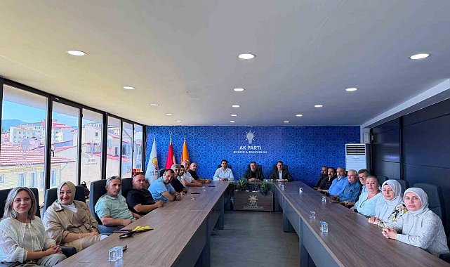 AK Parti sivil toplum kuruluşlarıyla bir araya geldi