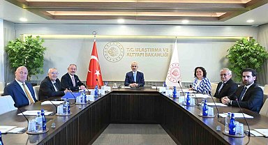 AK Partili başkanlar, Ulaştırma ve Altyapı Bakanı Uraloğlu ile görüşüldü