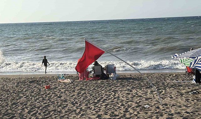 Akçakoca'da denize girmek yasaklandı
