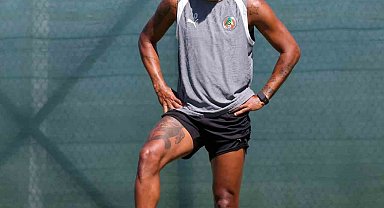 Alanyaspor'da Bruno Viana, Çin Süper Lig ekibi Qingdao West Coast'a kiralandı