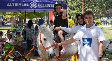 Altıeylül'de minikler midilli atlarla tanıştı