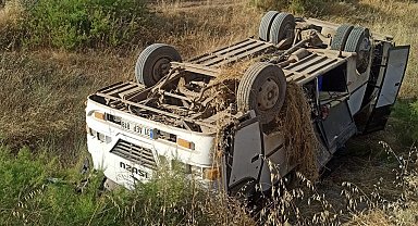 Amasya'da tarım işçilerini taşıyan midibüs devrildi: 16 yaralı