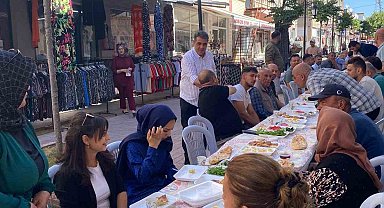 Anahtar Parti Kırşehir teşkilatı çarşı esnafıyla kahvaltıda buluştu