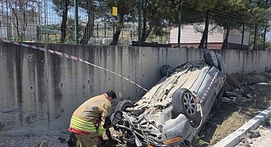 Antakya'da takla atan aracın sürücüsü yaralandı